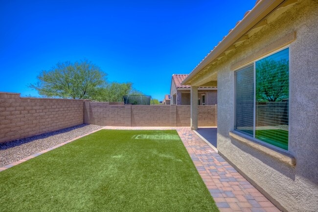 Building Photo - 6680 E Via Jardin Verde