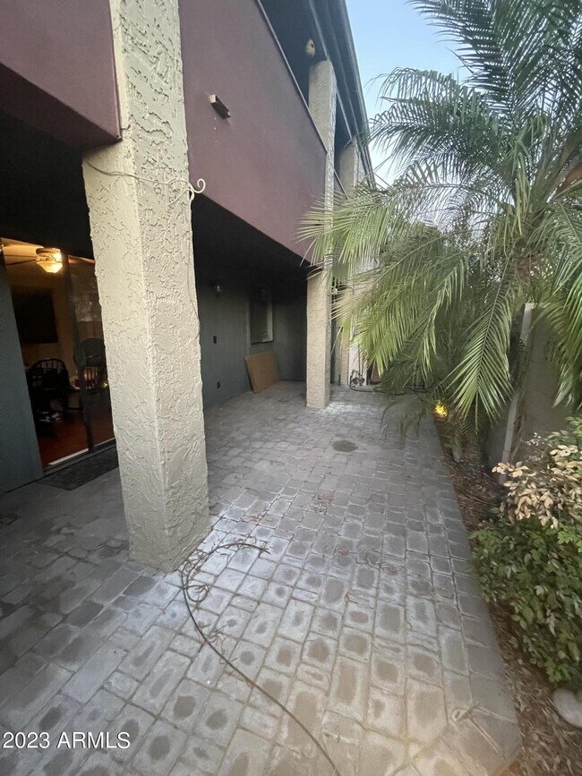 Building Photo - 1730 W Emelita Ave