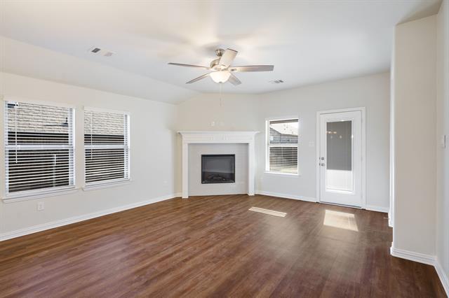 Building Photo - 364 Bonita St