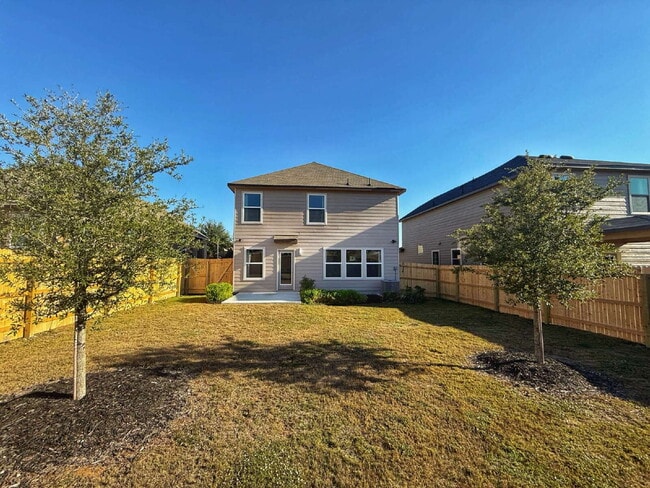 Building Photo - Immaculate Two Story Home in Legend Point ...