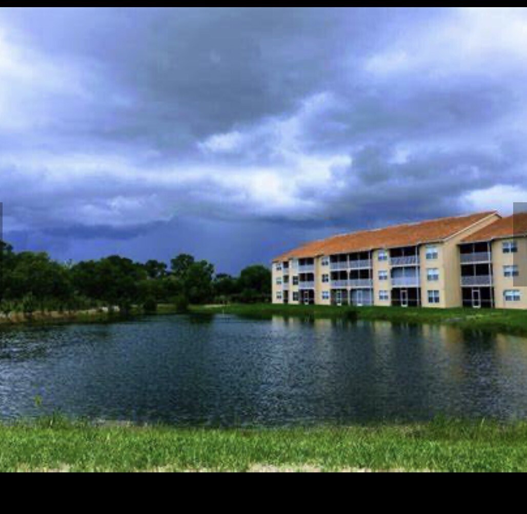 Building Photo - 26630 Rosewood Pointe Dr