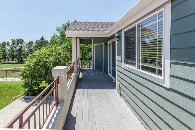 Building Photo - Fantastic 3 Bedroom, 2 bath Condo in SE Fo...