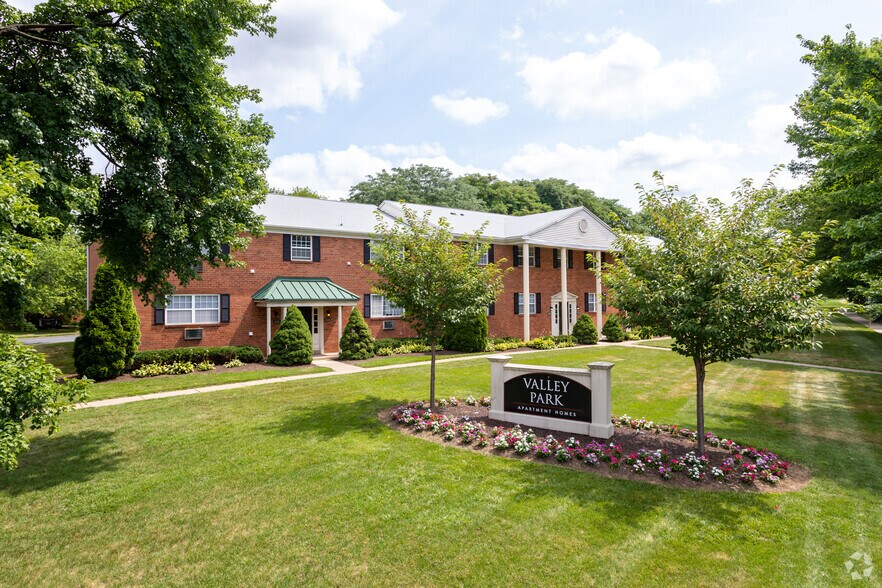 Valley Park 2252A Catasauqua Rd Bethlehem PA 18018 Apartment Finder