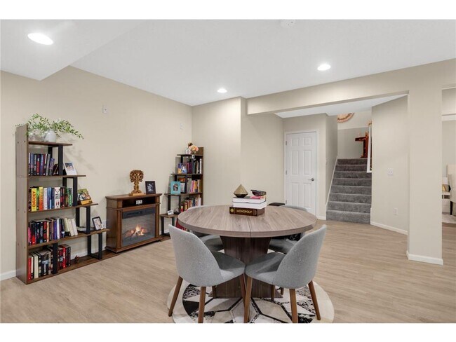 Building Photo - 15765 25th Pl N
