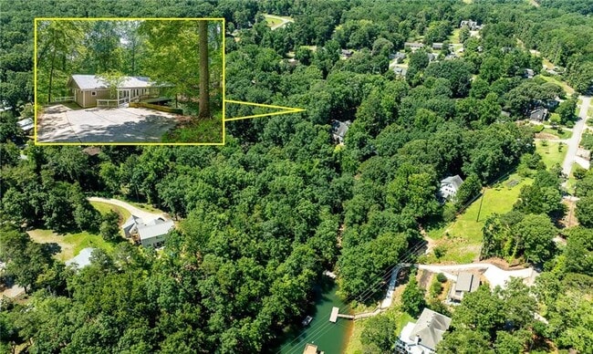 Building Photo - 6567 Tahiti Way