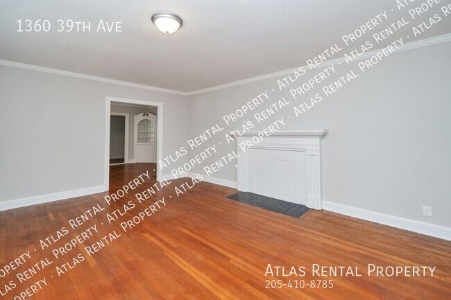 Building Photo - 1360 39th Ave E