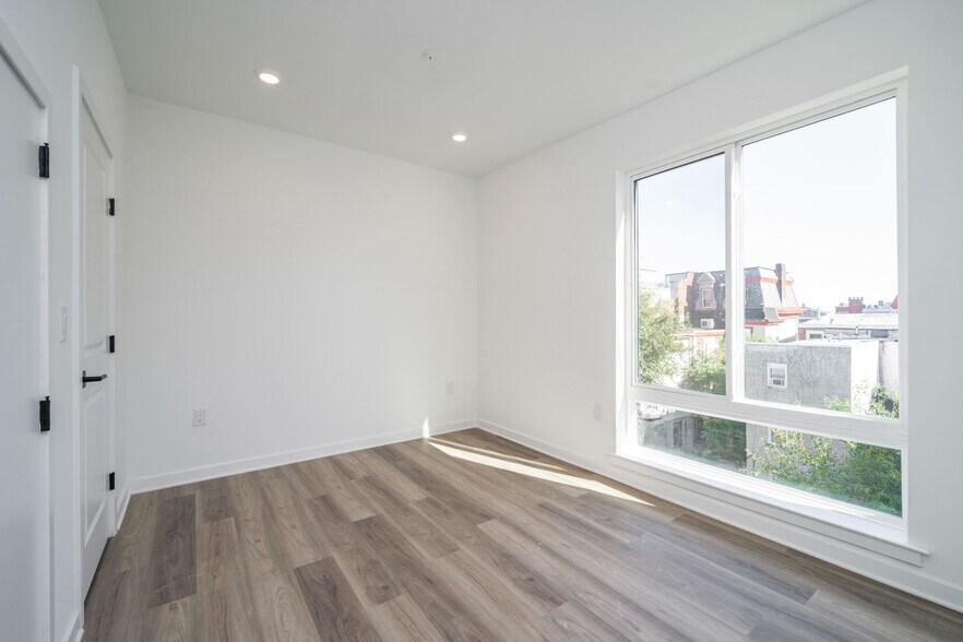 Building Photo - 1514 Master St