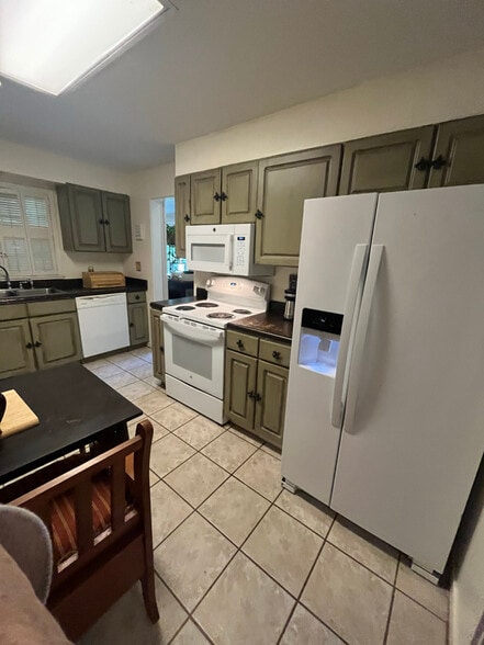 Building Photo - 315 Bomar Pl