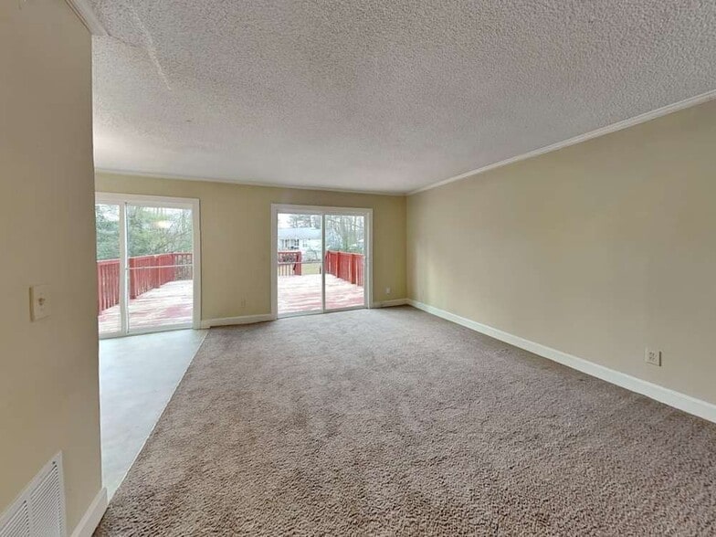 Building Photo - 3817 Old Norcross Rd