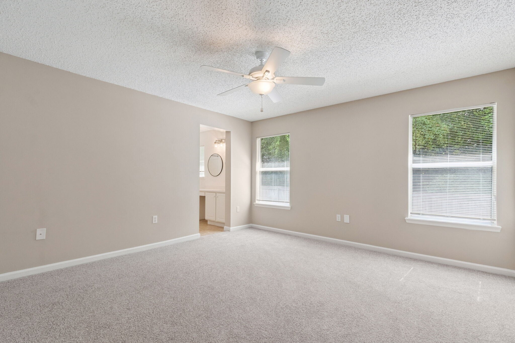 Master Bedroom - 268 Southlake Dr