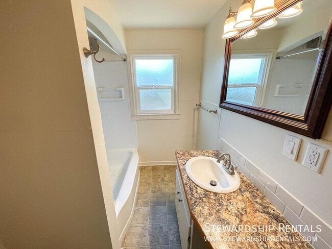 Building Photo - 1790 Mill St