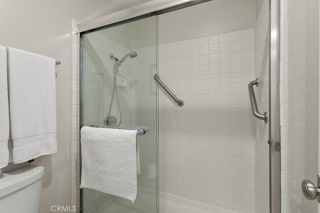 Building Photo - 33626 Tidewater Dr