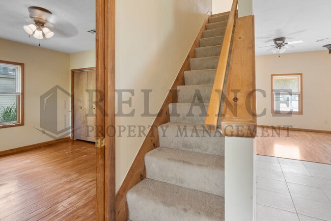 Building Photo - 203 N Ohio St