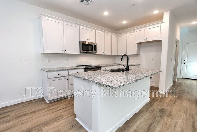 Building Photo - 4256 Aura Way