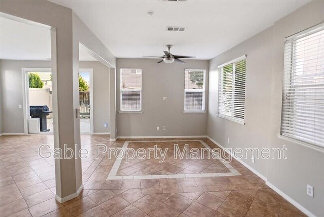 Building Photo - 30319 W Cedar Oak Ln
