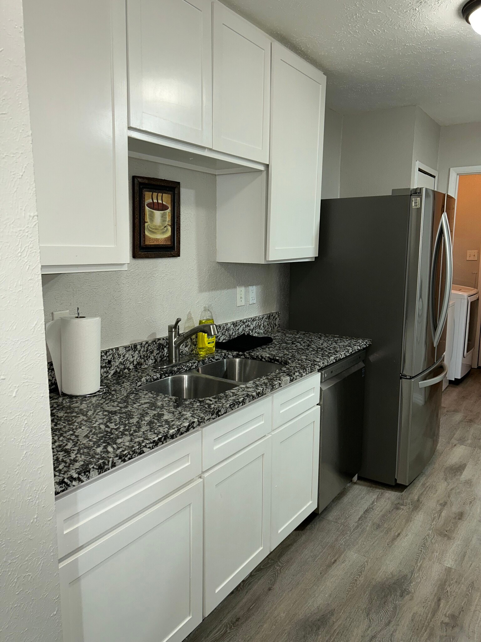 Building Photo - 7407 Cloverglen Dr