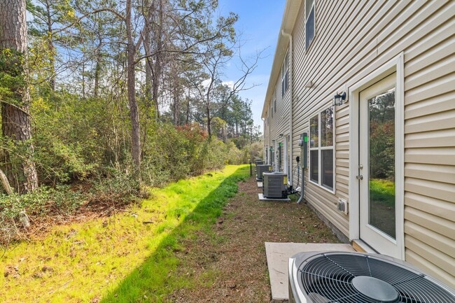 Building Photo - 132 Buckhorn Ave