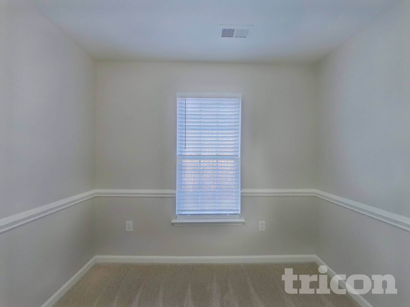 Building Photo - 6250 Dumont Ln