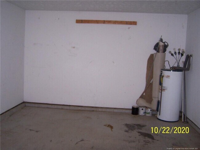 Building Photo - 6316 Chagrin Rd