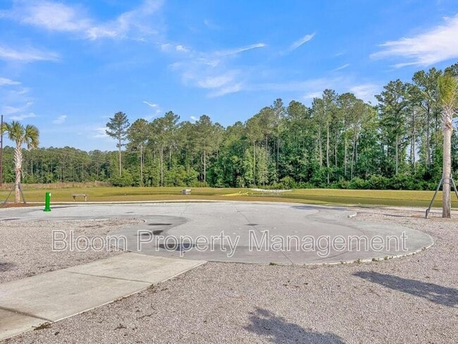 Building Photo - 803 Lilyford Ln