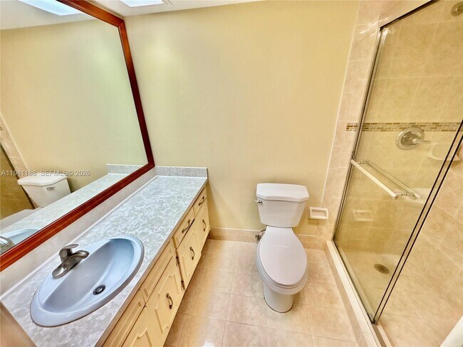 Building Photo - 3351 S Palm Aire Dr