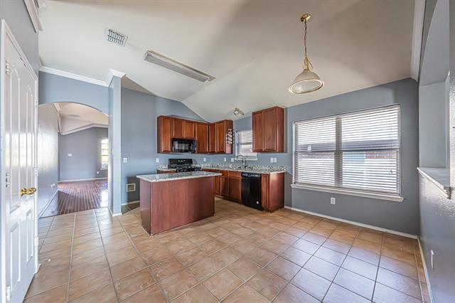 Building Photo - 8115 Guadalupe Rd