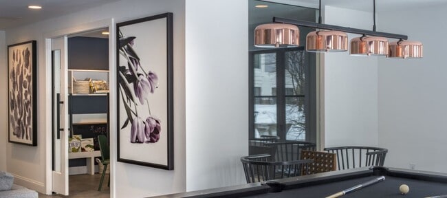 Building Photo - 30 Cambridgepark Dr