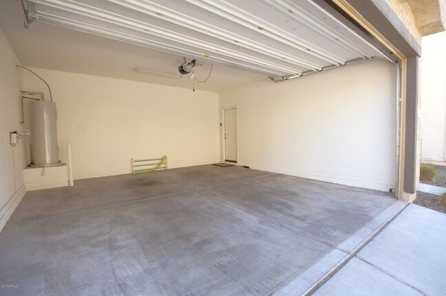 Building Photo - 4778 E Tierra Buena Ln