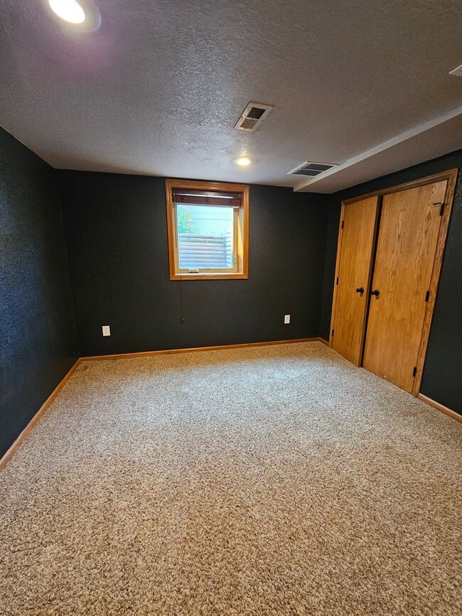 Building Photo - 427 City Springs Ln