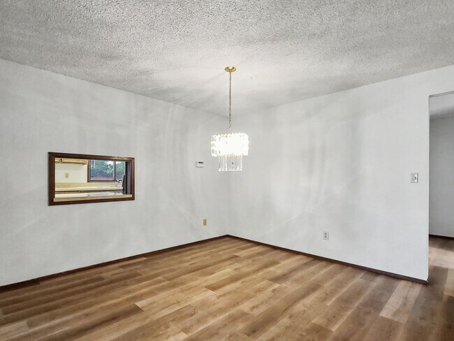 Building Photo - 14327 123rd Ave NE