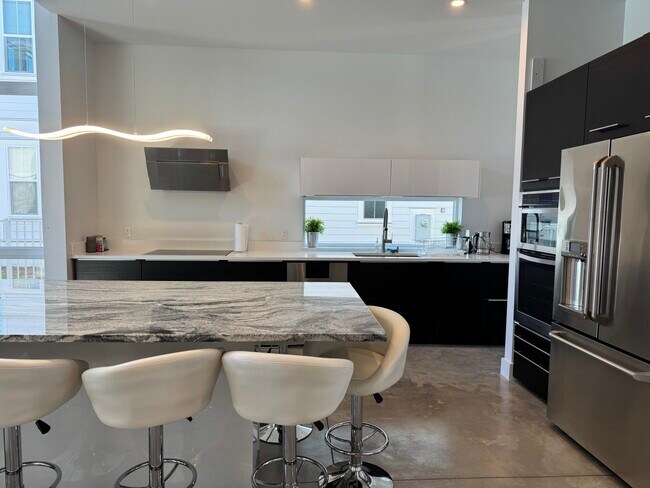 Building Photo - 59 Cypress Breeze Blvd S