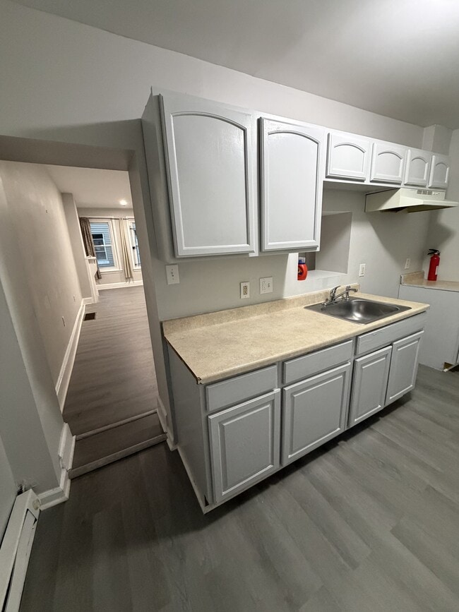 Building Photo - 1442 N Newkirk St