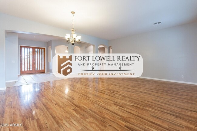 Building Photo - 13354 W San Miguel Ave