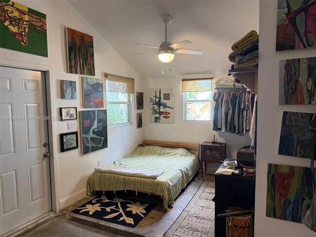 Building Photo - 294 NE 57th St