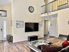 Building Photo - 3403 Ridgecrest Dr