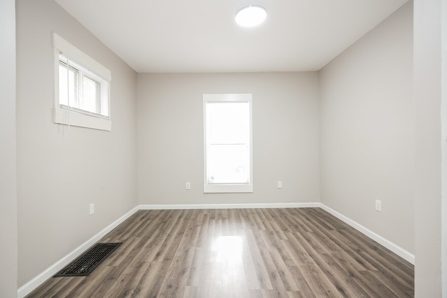 Building Photo - 1808 S Scott St