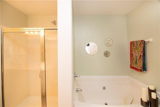 Building Photo - 2953 Wintercrest Pl