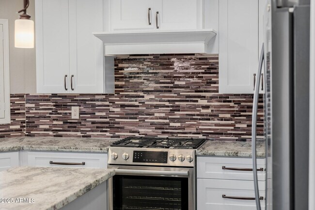 Building Photo - 16809 S 33rd Way