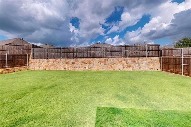 Building Photo - 222 Red Oak Dr