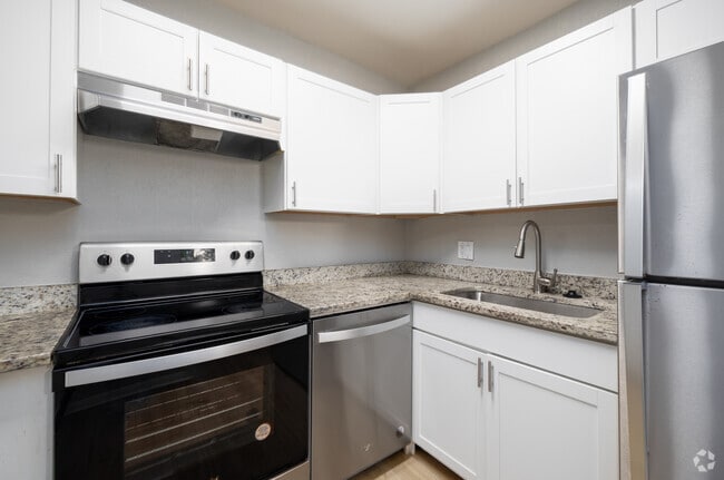 Interior Photo - Melina at Maitland