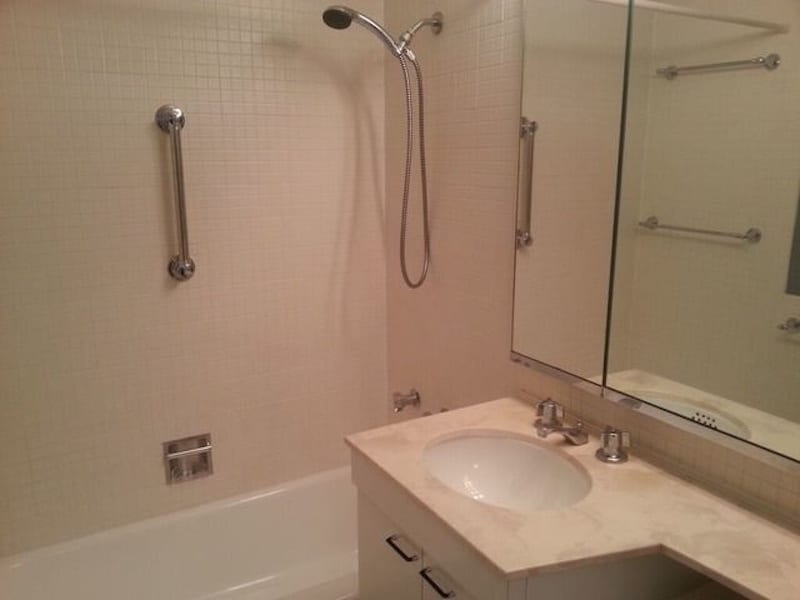 Building Photo - 400 E Randolph St