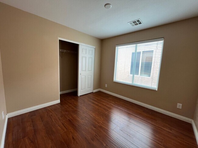 Building Photo - 8988 Winchester Ridge St