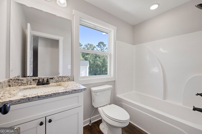 Building Photo - 205 Pinecrest Rd