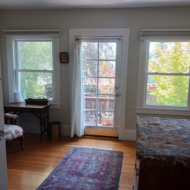 Master bedroom: door to deck - 5591 Lawton Ave