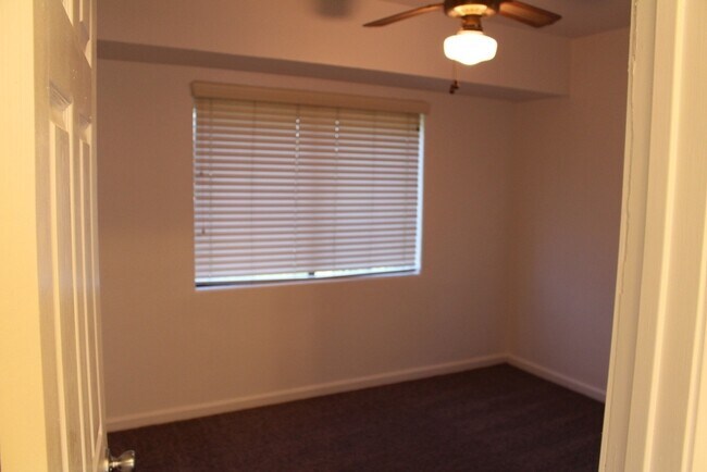 Building Photo - South Ave Turlock