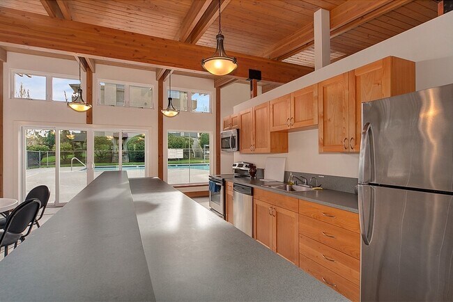 Building Photo - 7021 Sand Point Way NE