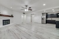 Building Photo - 5636 Pearce St