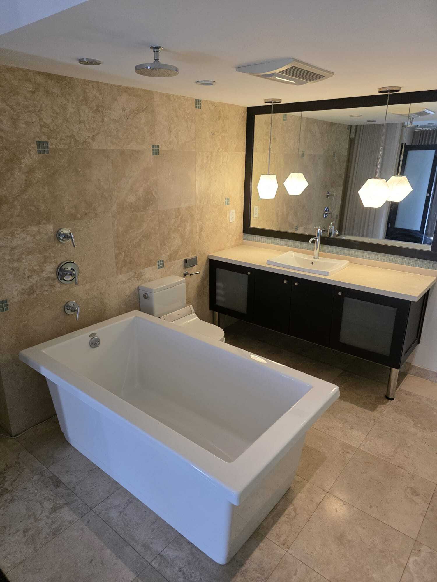 Bathroom 2 - 800 W 1st St