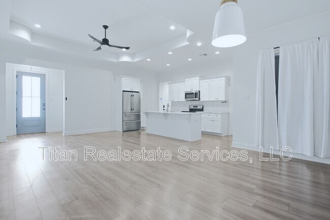 Building Photo - 114 Grays Lndg Ln