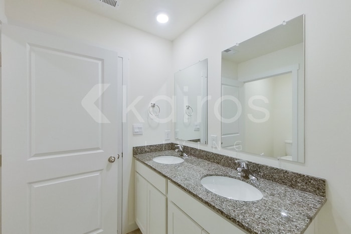 Building Photo - 3918 NE Billie Ln